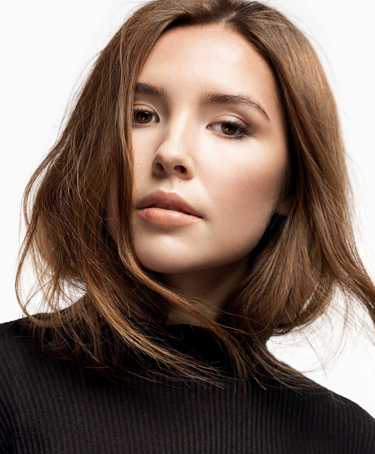 Franklin Kybella model with brown hair